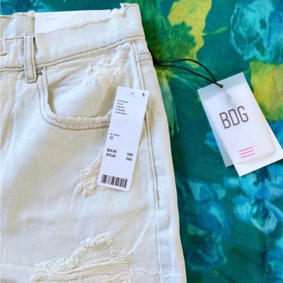 Urban Outfitters | BDG Dropped Waist Distressed Destroy Denim Short Light Blue - Picture 8 of 11